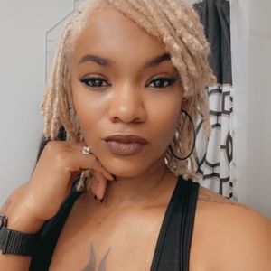 Meet your Posher, Kiesha